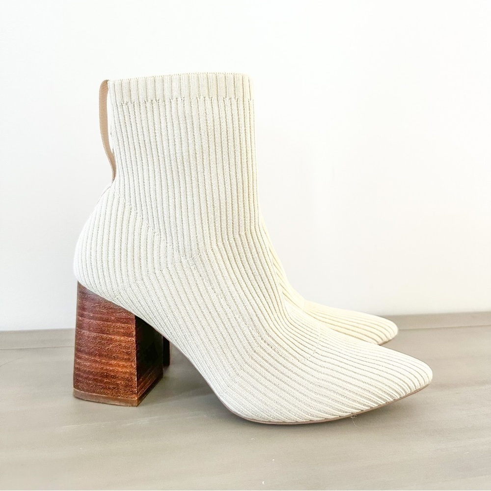 Steven New York Cream Ribbed Neta Stacked-Heel Sock Booties sz 8.5